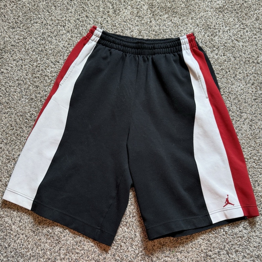 Jordan Shorts Size Medium Black Red White Basketball Shorts 277024-012 Baggy Y2K